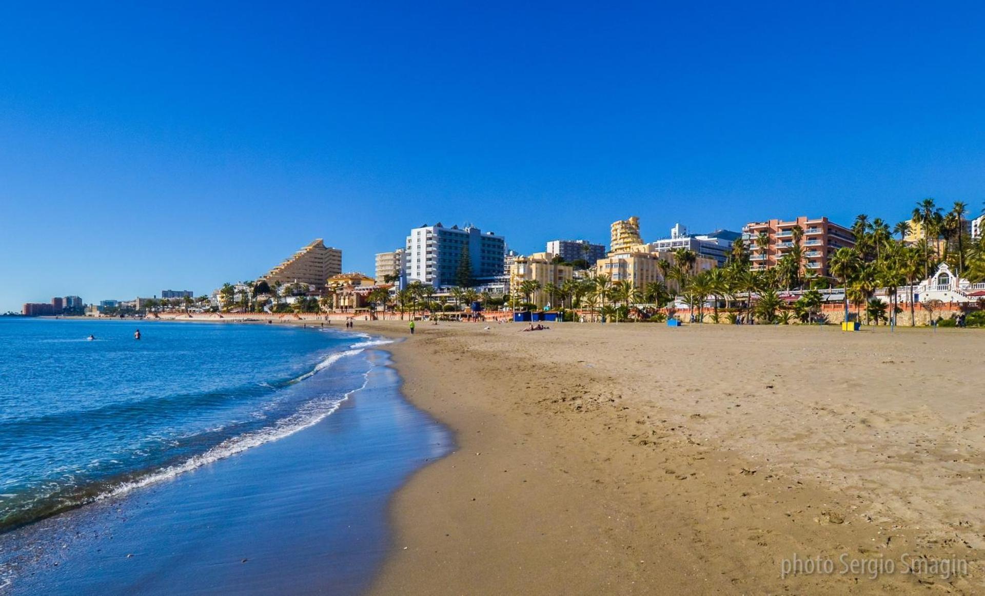 בנאלמדנה 812 Benalbeach. 1ºlinea De Playa. Vistas A La Piscina Y La Montana. מראה חיצוני תמונה